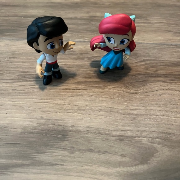Funko pop minis Ariel and Eric little mermaid prince Eric vinyl figures - Picture 8 of 12